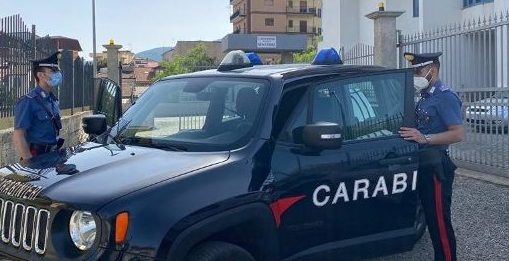 Il luogo dove è avvenuta la tragedia presidiato dai carabinieri