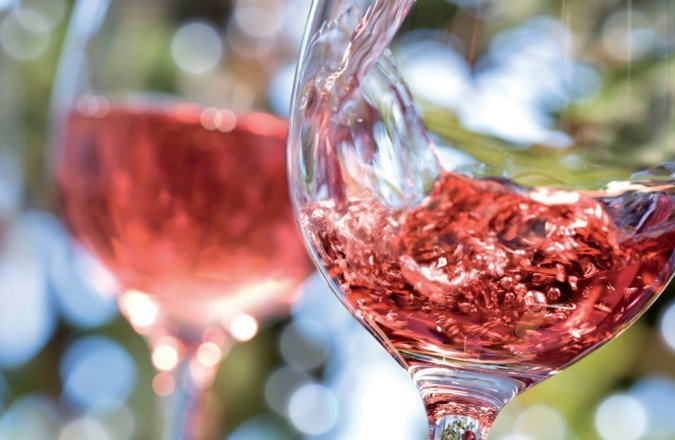 Calici di vino rosato