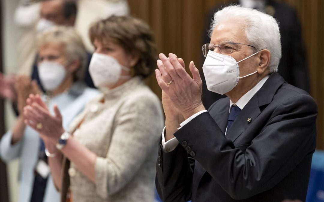 Covid, Mattarella “Mantenere alta l’attenzione”