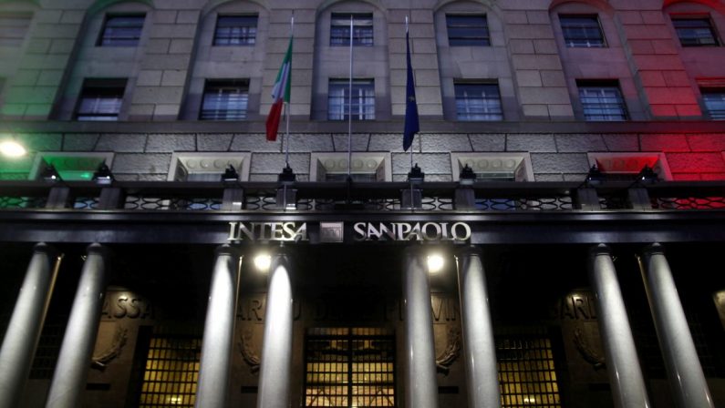 Intesa Sanpaolo, la Banca dei Territori si rinnova