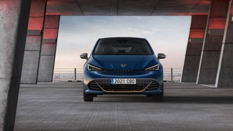 Cupra Born debutta in Italia al Mimo 2021