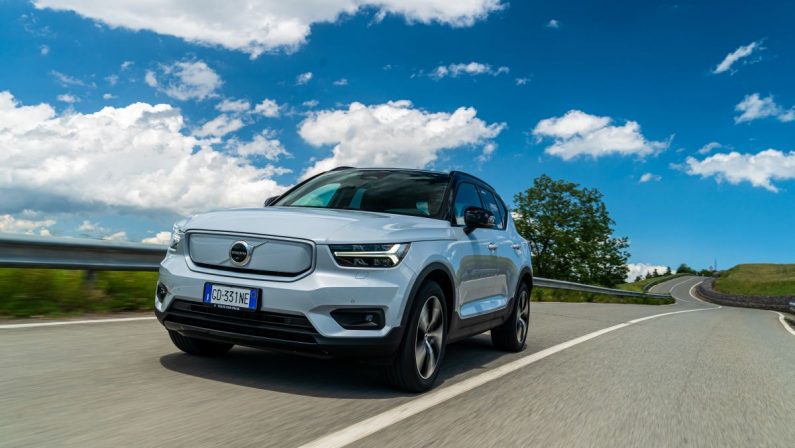 Volvo XC40 Recharge ora anche Full Electric