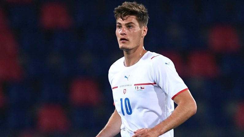 Schick lancia la Repubblica Ceca, Scozia battuta 2-0