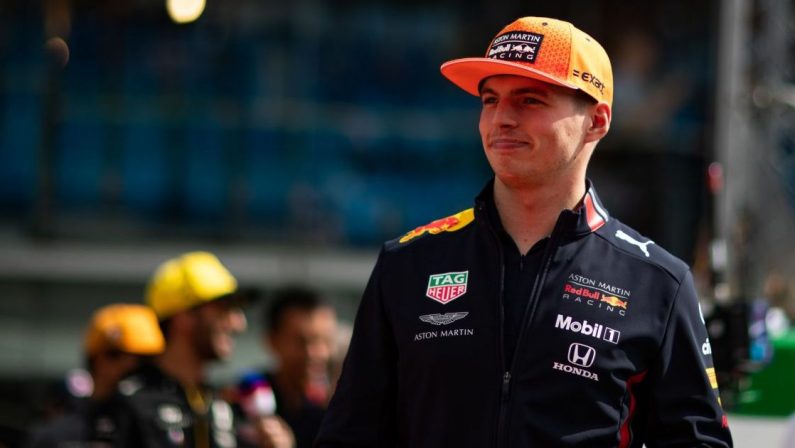 Formula 1, Verstappen conquista la pole in Francia davanti a Hamilton, Sainz 5°