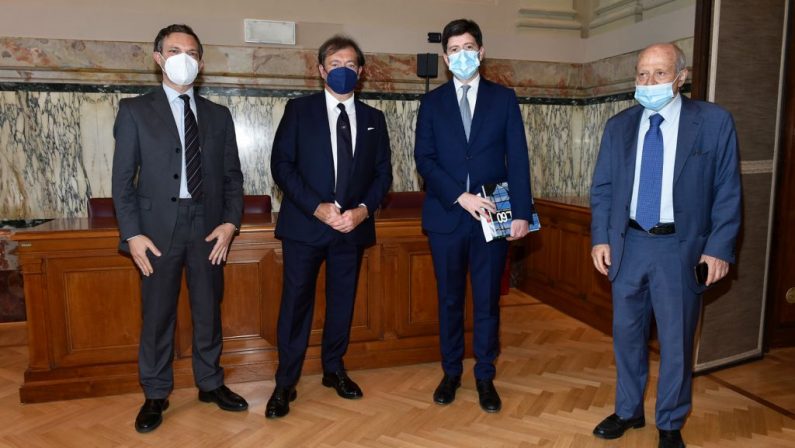 Il sistema salute post-Covid, italiani desiderano efficienza e umanità