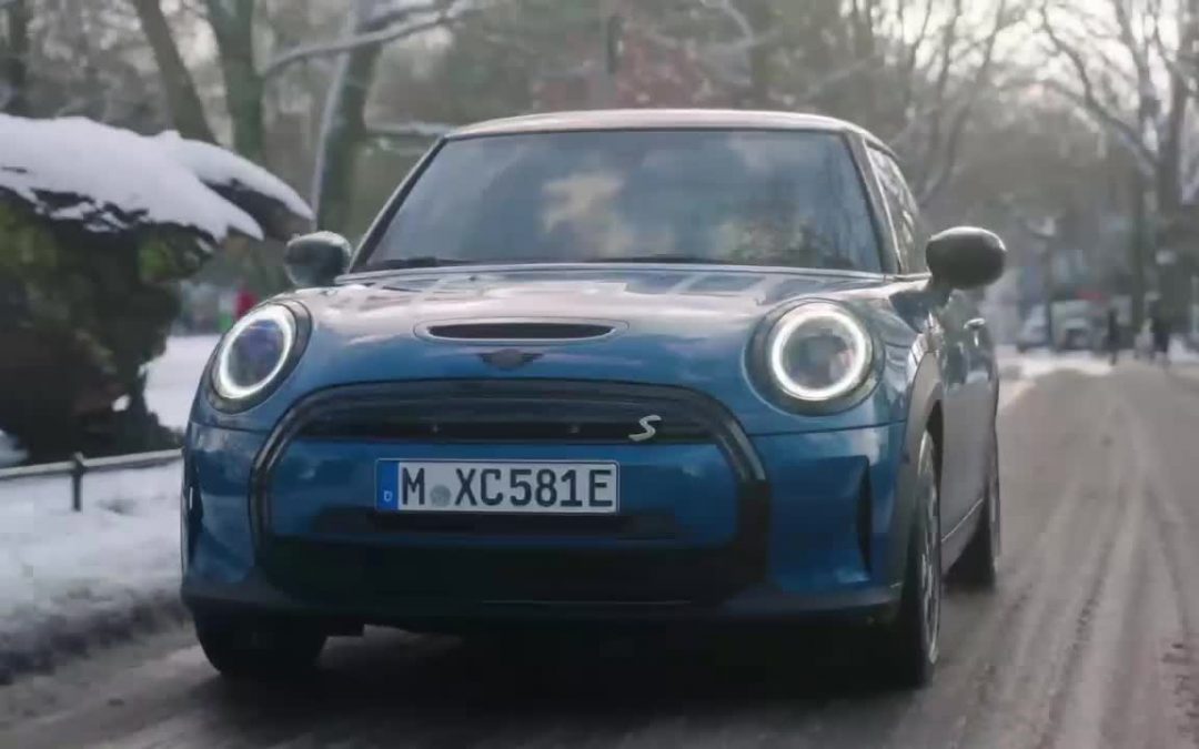 In luglio la Mini Electric Collection autonomia fino a 234 km