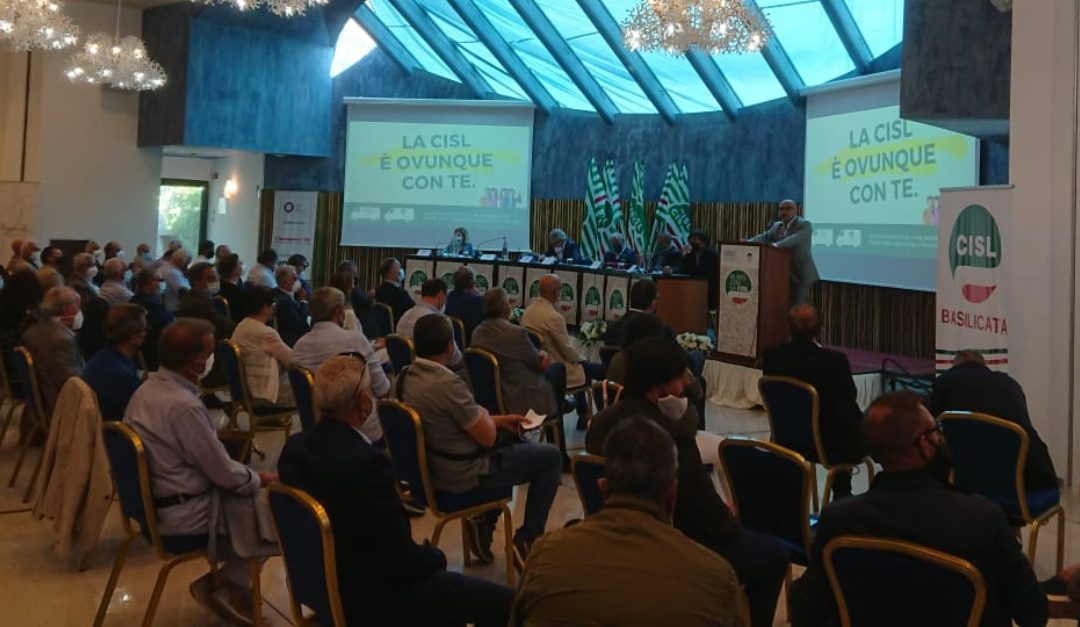 L'assemblea della Cisl che ha portato all'elezione di Cavallo