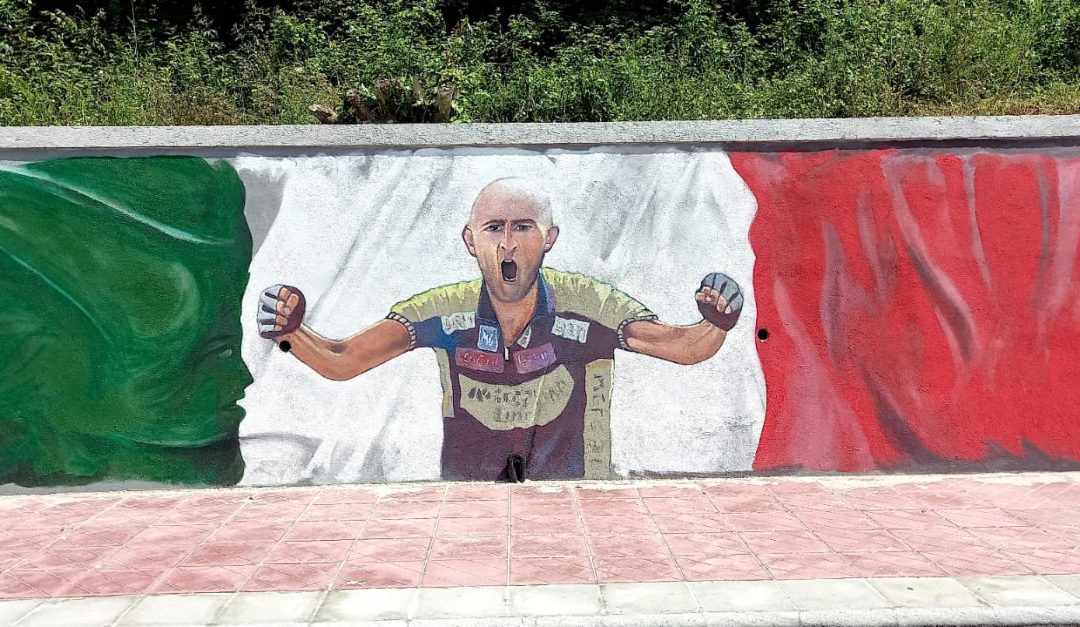 Uno dei murales su Marco Pantani