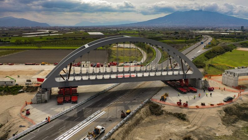 Alta velocità 2030, Occhiuto scettico. E anche sui treni il Pd si spacca