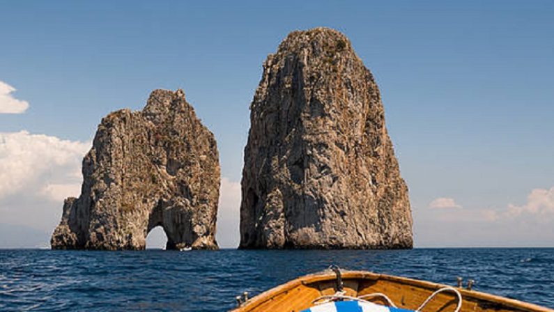 Galoppa il turismo in Campania soprattutto nelle isole