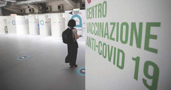 Vaccini anche la domenica