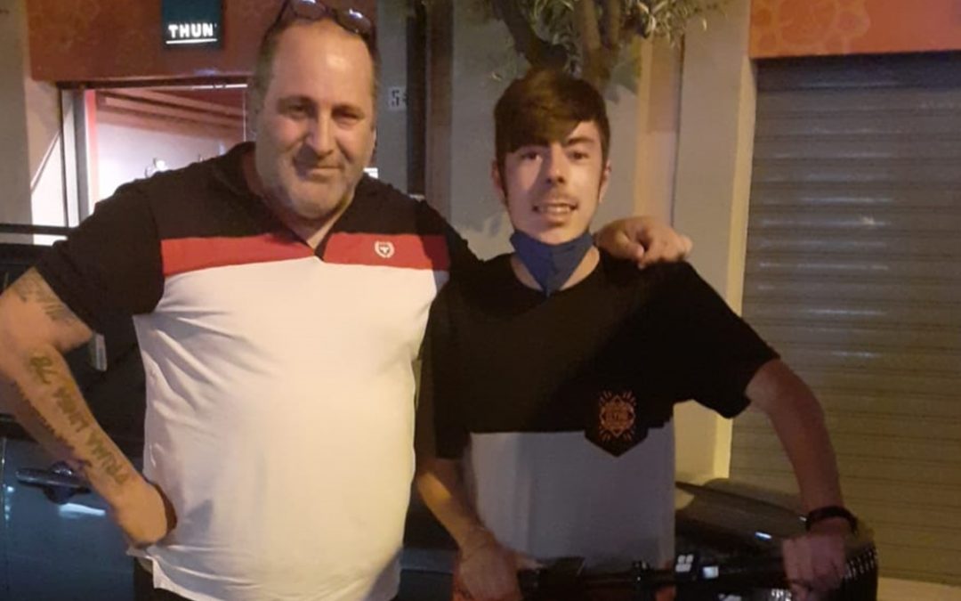Sergio Crocco riconsegna la bici al rider derubato
