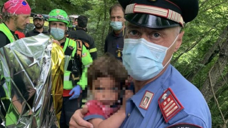 Toscana, ritrovato vivo il bambino di 2 anni scomparso da casa