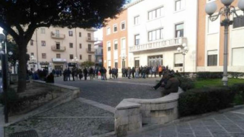 Crotone, la protesta dei pescatori: «Subito le nostre royalty»