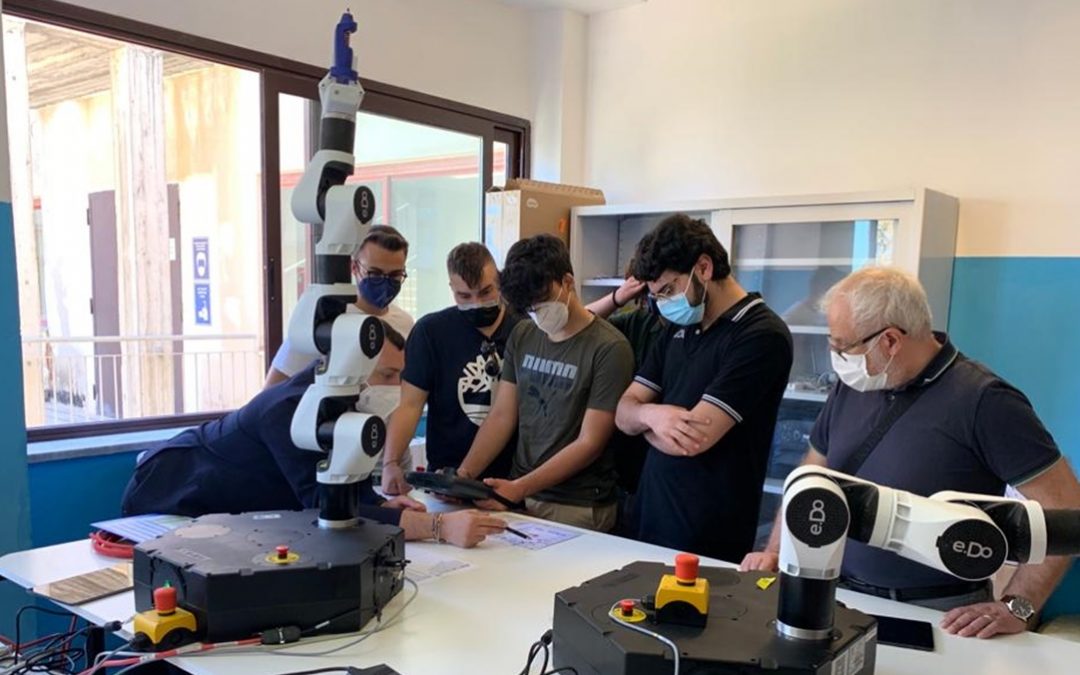Studenti del corso di robotica