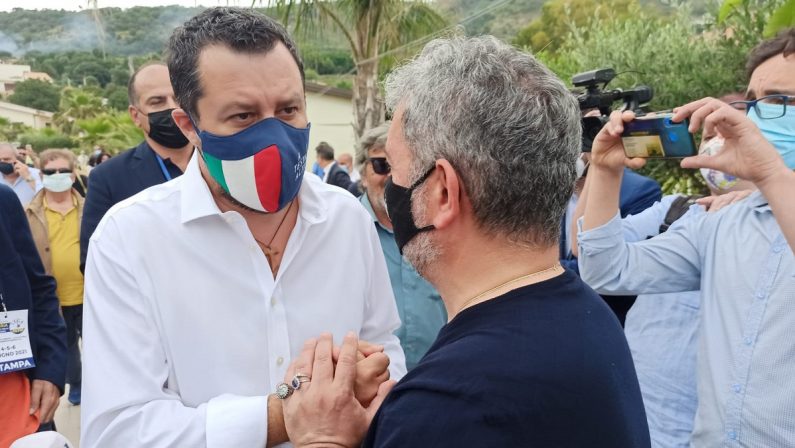 Salvini torna in Calabria, ma la Lega è una bomba ad orologeria