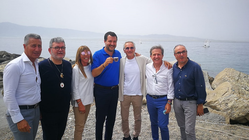 Matteo Salvini dopo il pranzo con i dirigenti reggini della Lega