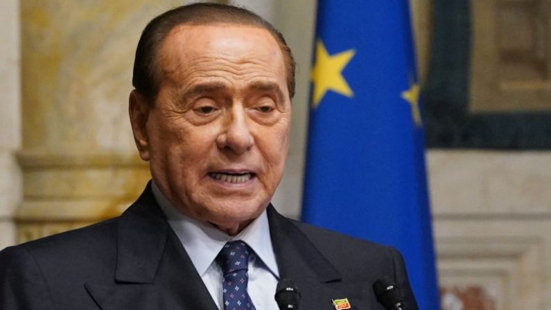 Governo, Berlusconi “Deve finire il suo compito fino al 2023”