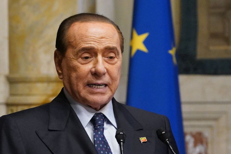 Governo, Berlusconi “Deve finire il suo compito fino al 2023”