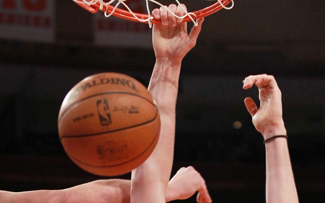 Milwaukee batte Atlanta, si giocherà il titolo Nba con Phoenix
