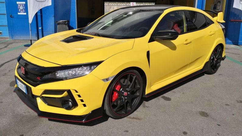 Honda Civic Type R Limited Edition, la pista è il suo regno