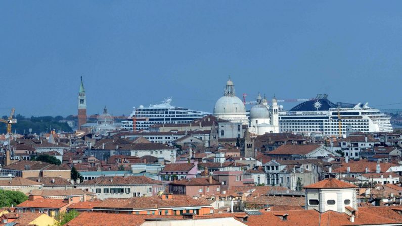 Dall’1 agosto stop alle grandi navi a Venezia