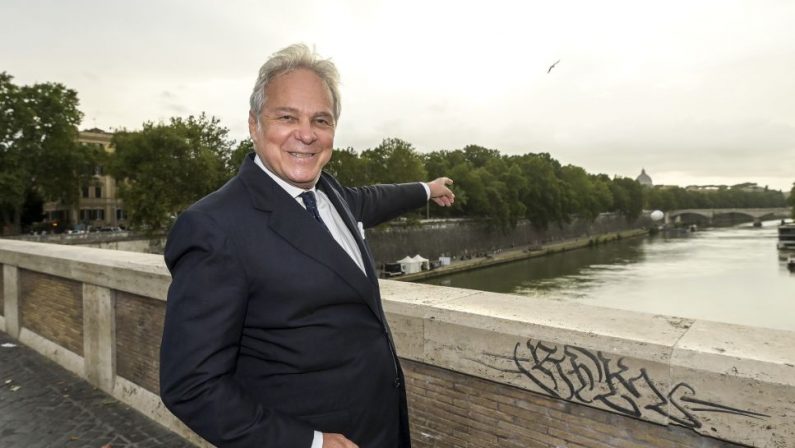 Svelato il Ponte Farnese, Salini “Ripresa passa anche da sostegno arte”