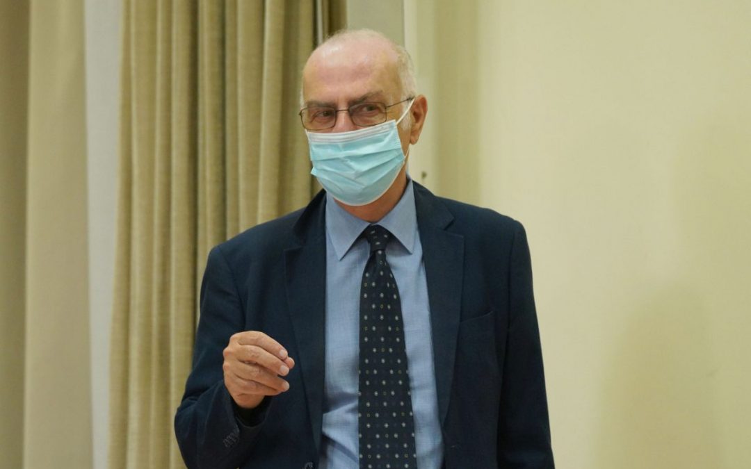 Covid, Rezza “Situazione si sta complicando, importante vaccinarsi”