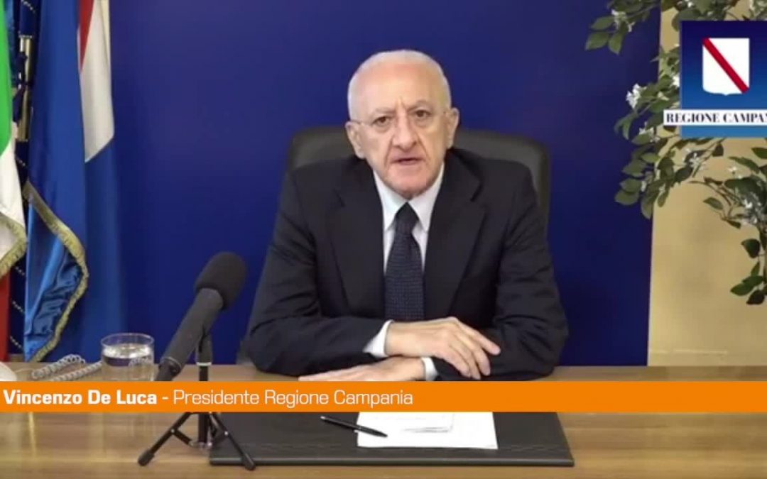 De Luca: “Stupido manifestare contro il Green Pass”