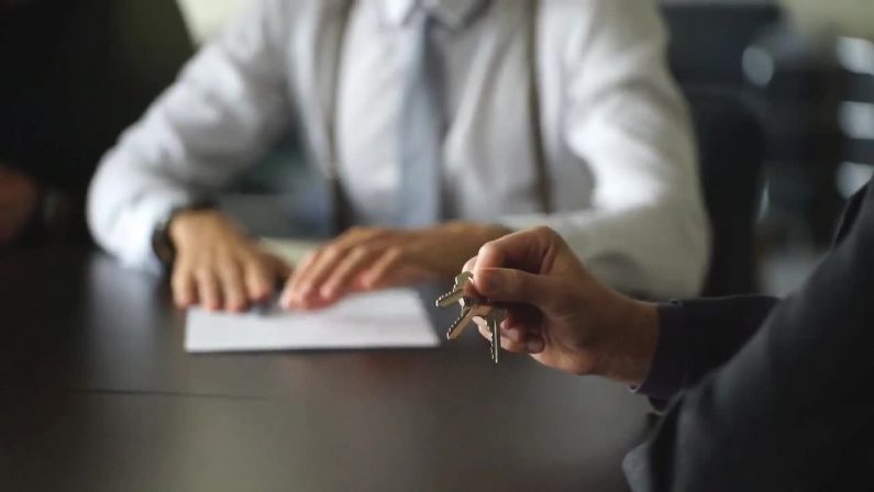 Ue, acquisti di abitazioni in calo nel 2020