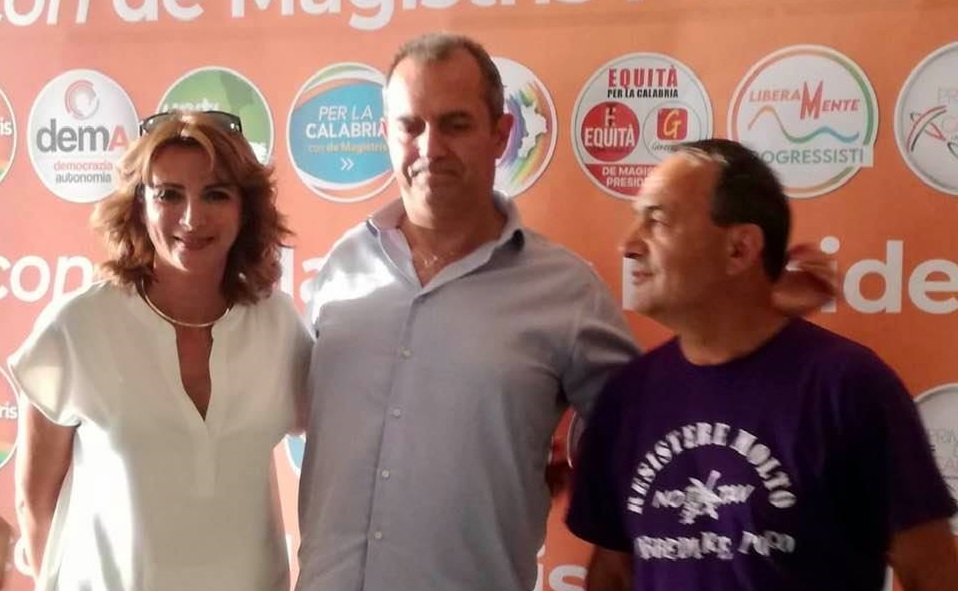 Luigi de Magistris con Mimmo Lucano e Anna Falcone