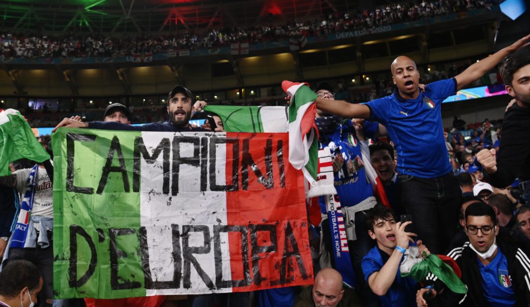 la festa a Wembley dei tifosi italiani
