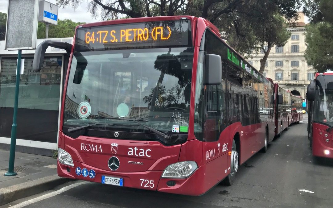 Finale Euro 2020, a Roma si fermano tram e bus per il timore di danneggiamenti
