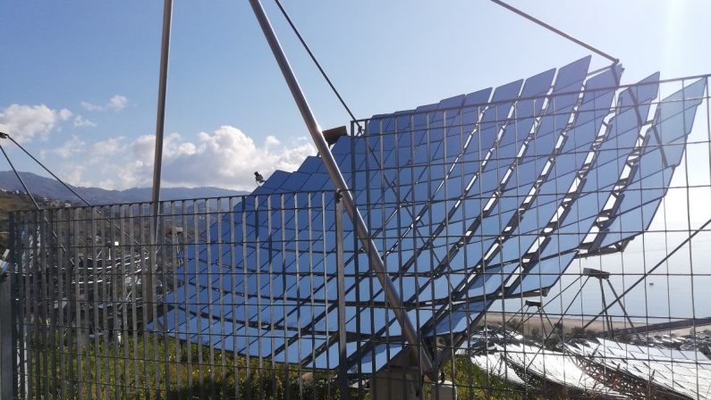 Impianti solari inutilizzati negli ospedali di Cetraro e Tropea, l’ira di Laura Ferrara