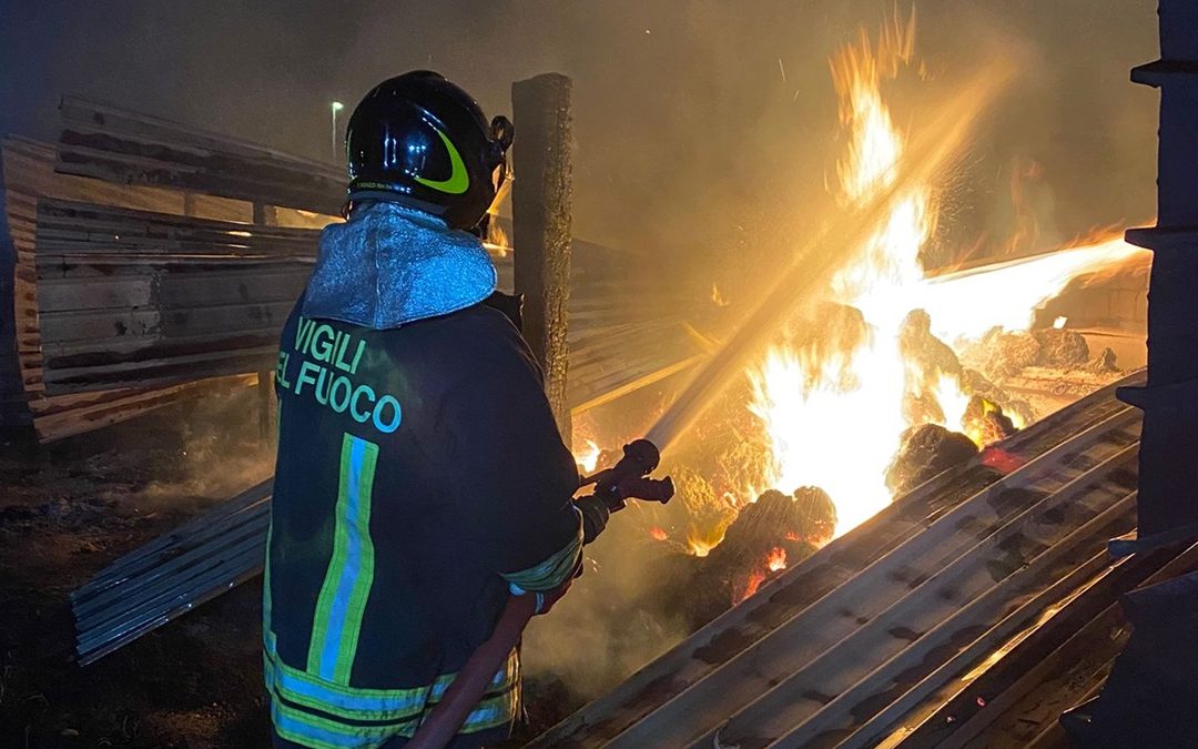 L'incendio del capannone