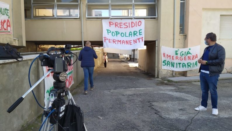 Cariati, stop all’occupazione dell’ospedale: «La lotta continua tra la gente»