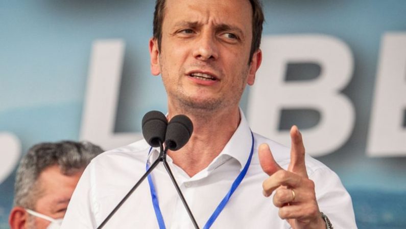 Scuola, Fedriga “Nessuna alternativa a capienza 80% mezzi”