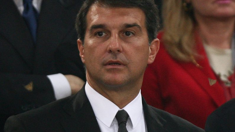 Laporta “Non ci sono i margini per continuare con Messi”