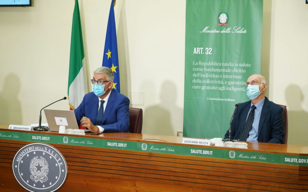 Vaccino rallenta curva covid ma un over 50 su 4 è ancora senza dose