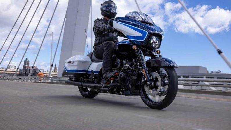 Harley-Davidson, edizione limitata Street Glide Special