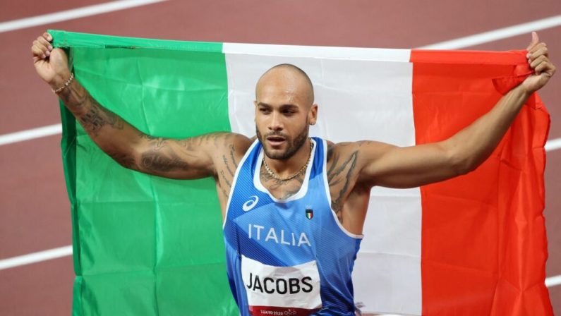 Jacobs conquista l’oro anche sui media, Pellegrini lo tallona