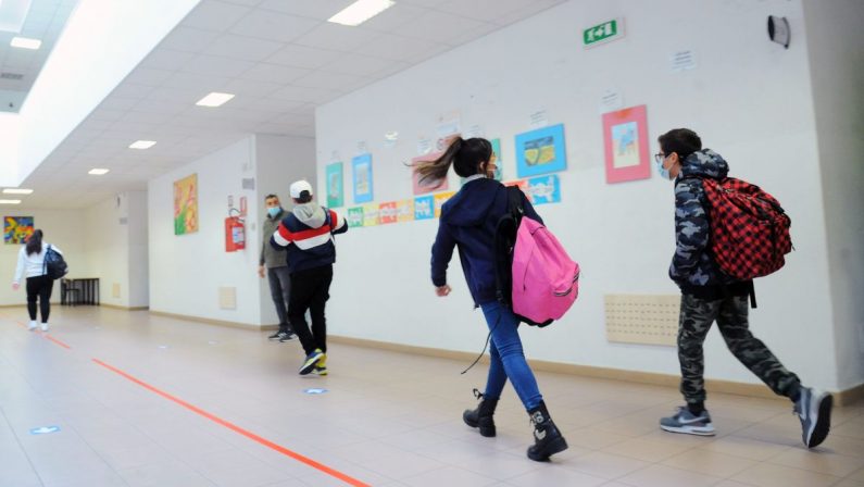 Scuola, in arrivo 350 milioni per l’avvio in sicurezza