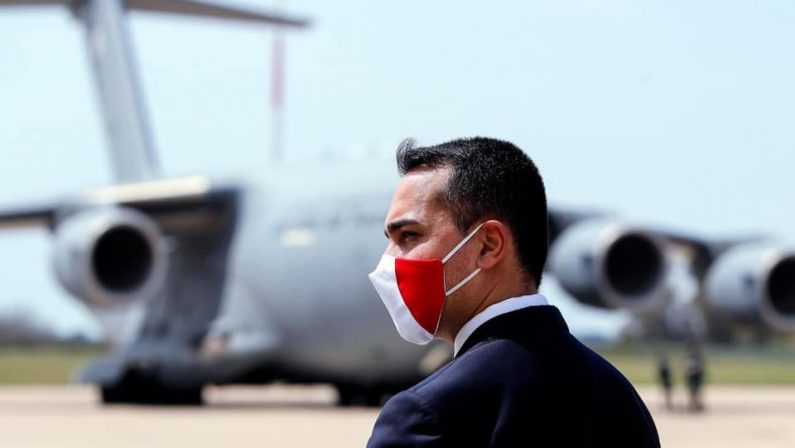 Afghanistan, Di Maio “Operativo presidio diplomatico in aeroporto Kabul”