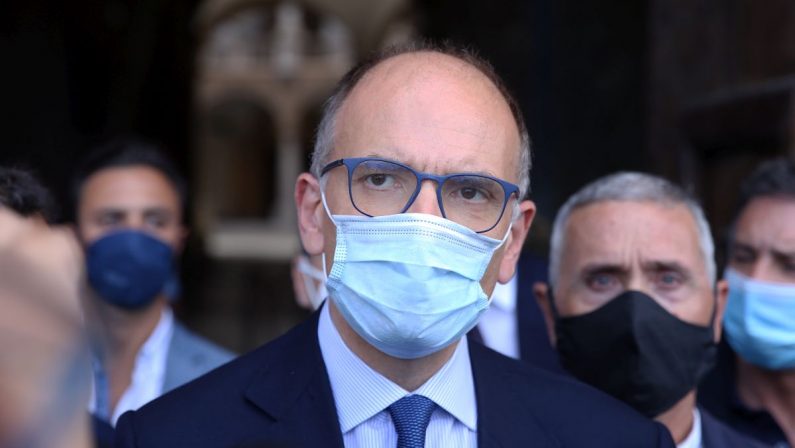 Afghanistan, Letta “Necessario garantire corridoi umanitari”