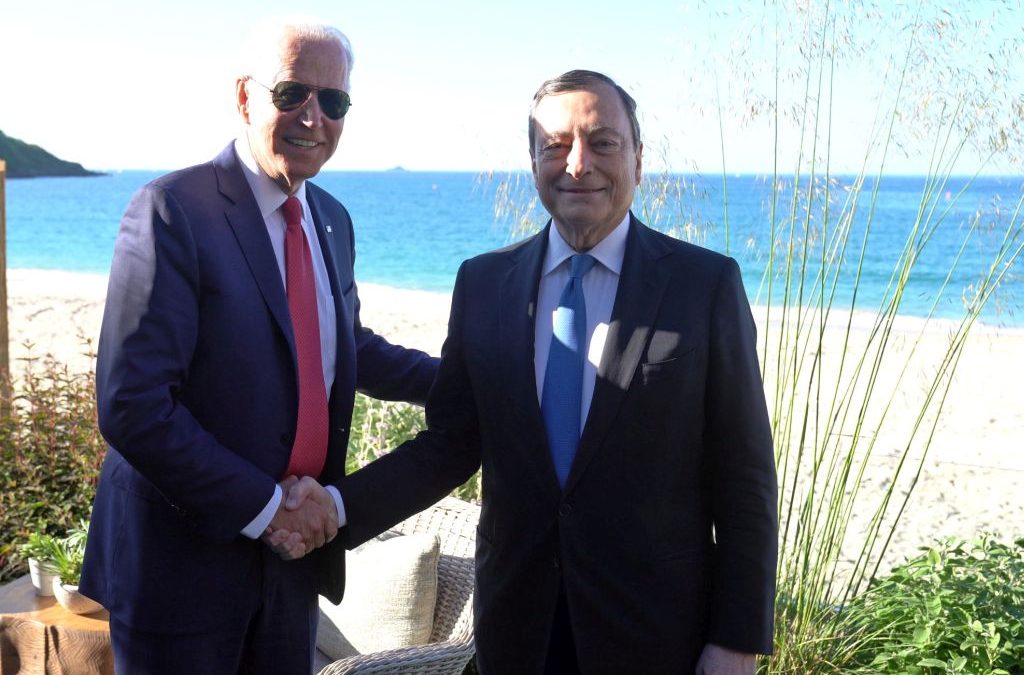 Afghanistan, Biden chiama Draghi “G7 e G20 a favore stabilità”