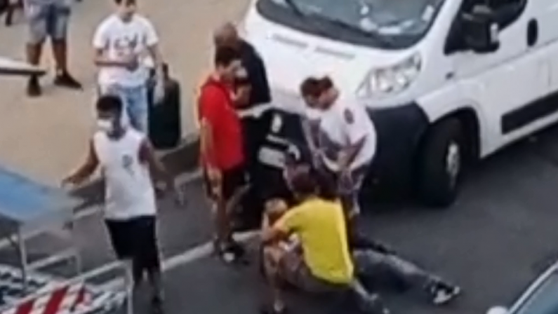 Calci e pugni alla Polizia locale a Corigliano Rossano, due indagati