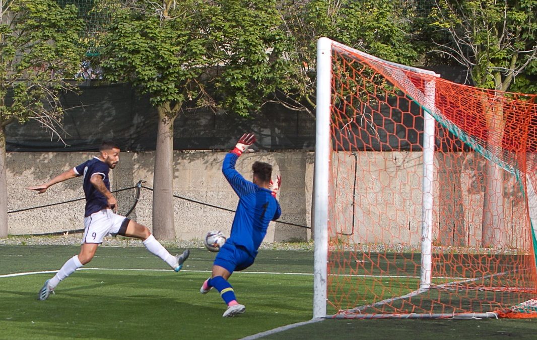 Uno dei gol siglati da Franco Padin nella passata stagione con la Reggiomediterranea