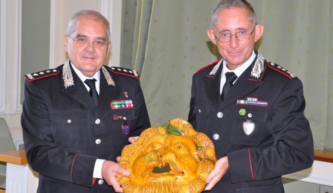 Il generale Marzo accolto dal colonnello Borrelli