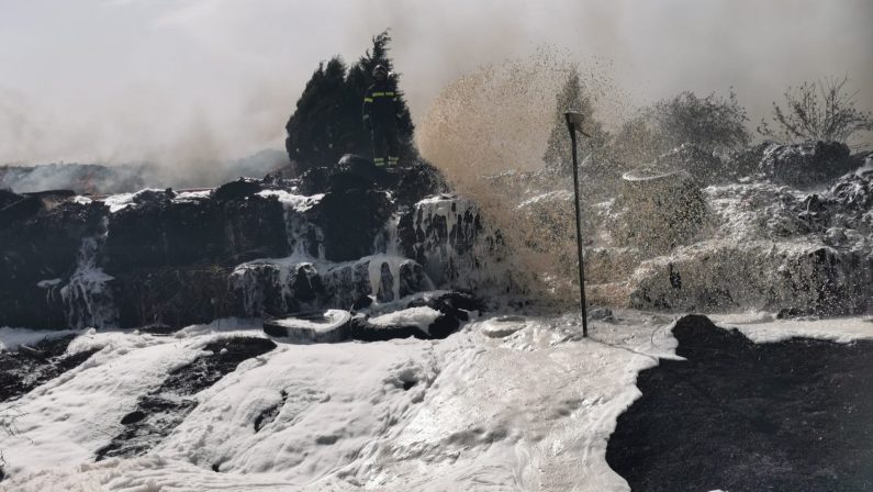 Matera, La Martella brucia ancora