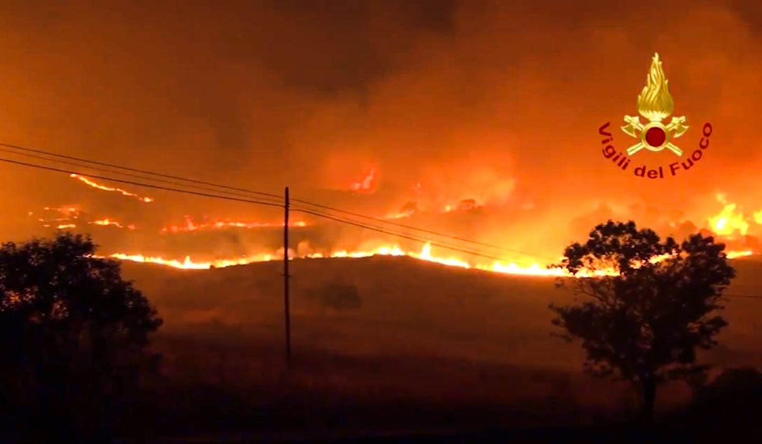 Inferno di fuoco in Calabria, sale il bilancio di morti e dispersi